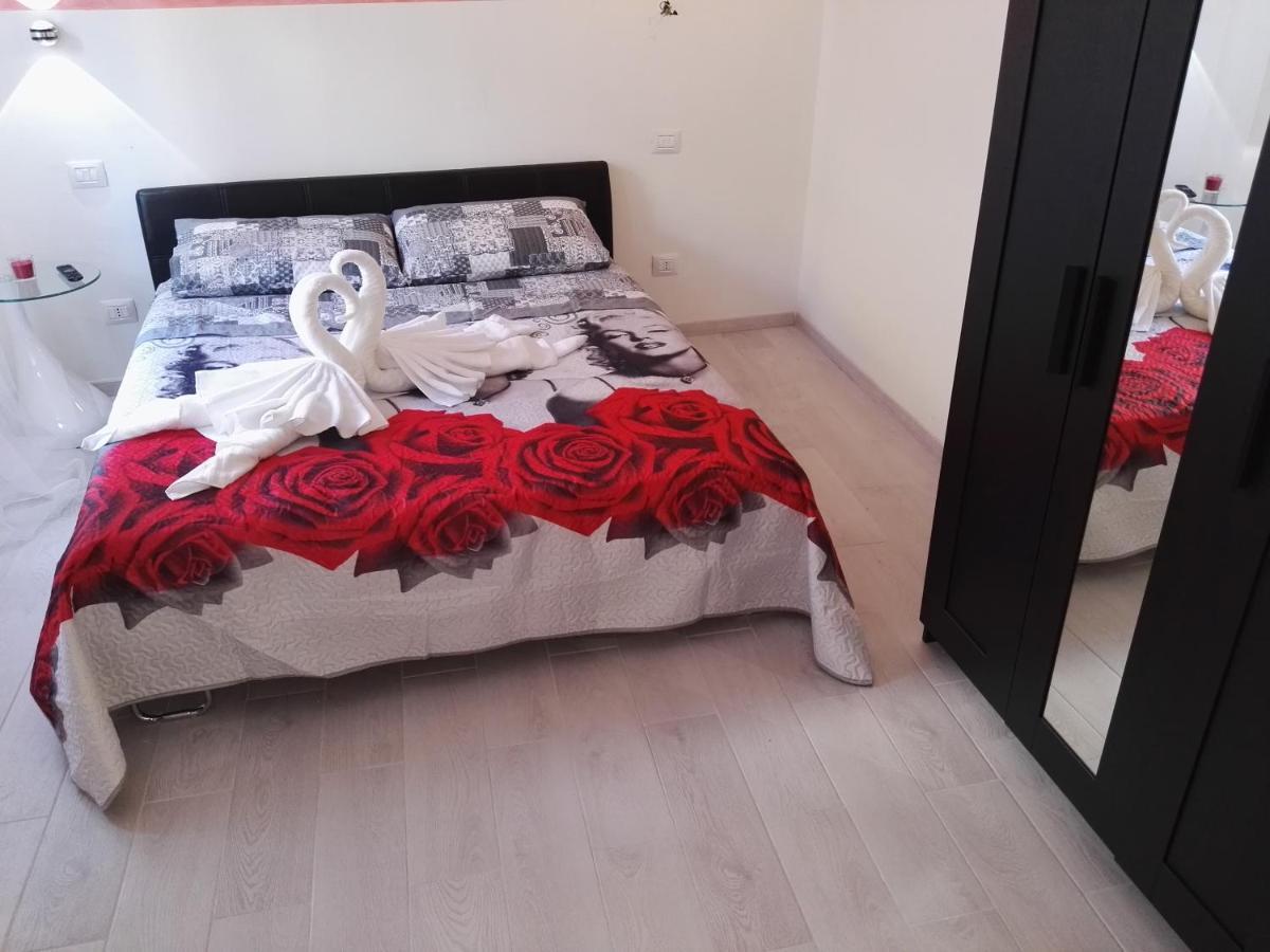 A Due Passi Dal Mare Bed & Breakfast Acquappesa Exterior photo